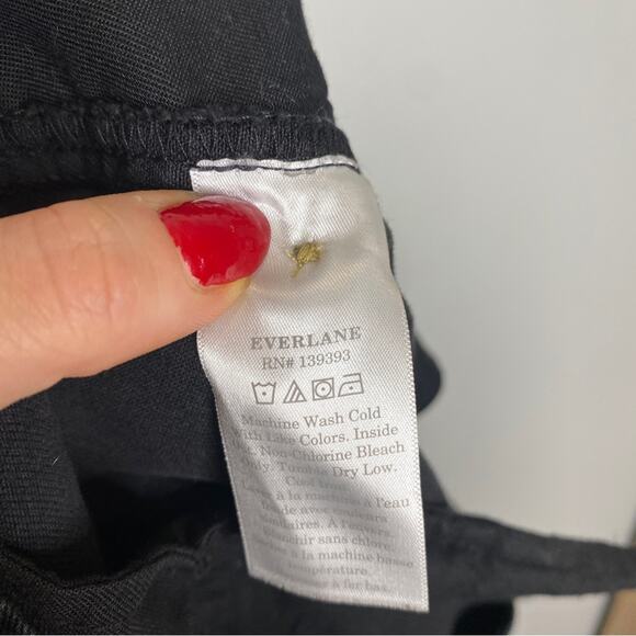 EVERLANE The Tencel Relaxed Chino - Picture 11 of 12